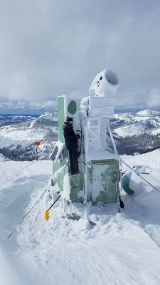 Cloud seeding machine