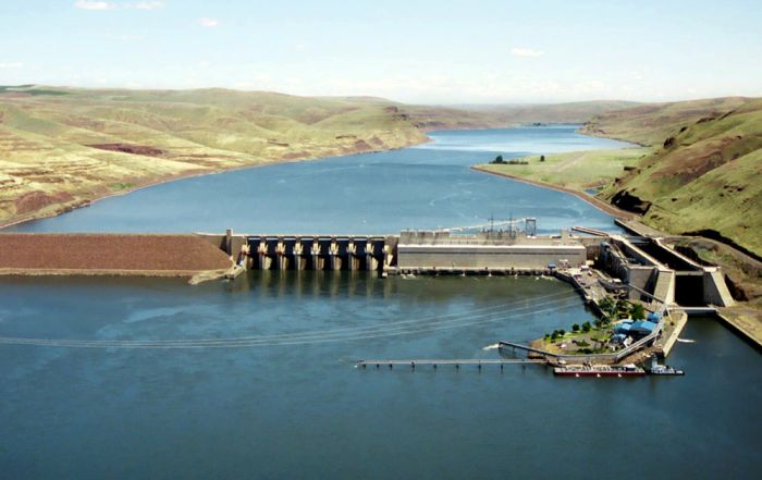 Snake River dams