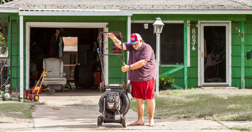 Mower man by Thomas Hawk CC