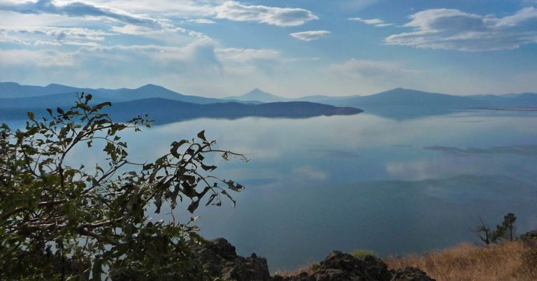 Upper Klamath Lake by Michael (a.k.a. moik) McCullough
