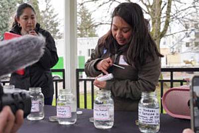 Ana Maria Rodriguez demonstrates how to test for nitrates